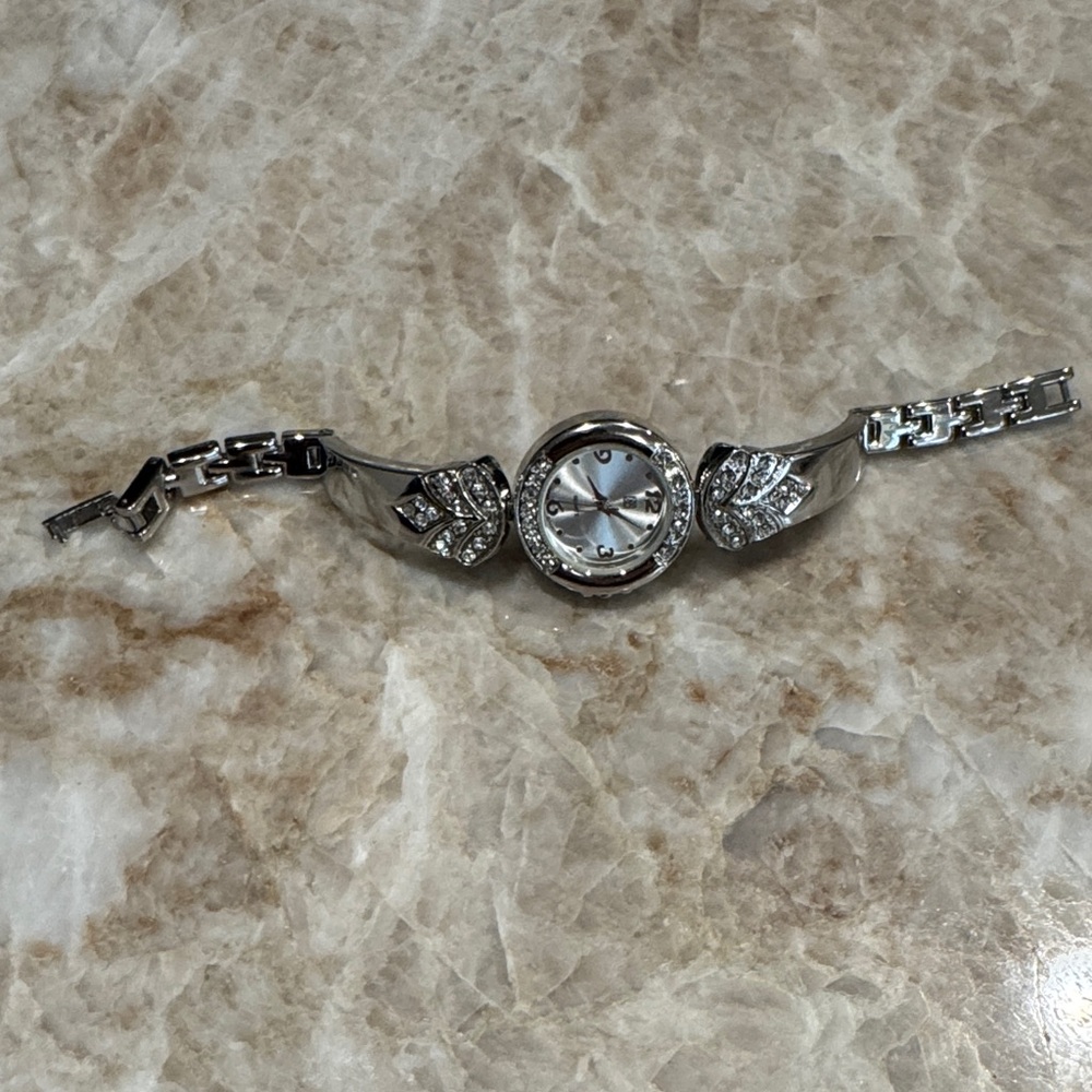 Elegant Silver Women's Watch